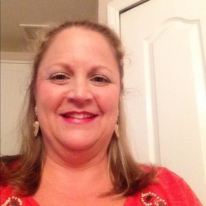 Meet your Posher, Noelle